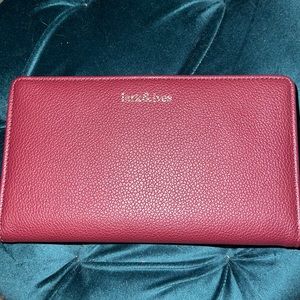 NWOT Lark & Ives wallet